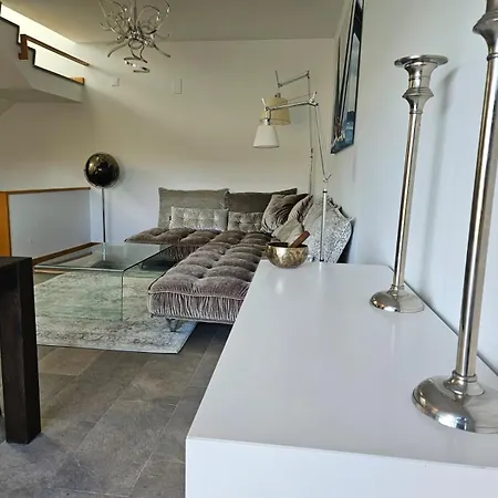 Nyaraló Lakehouse Serra